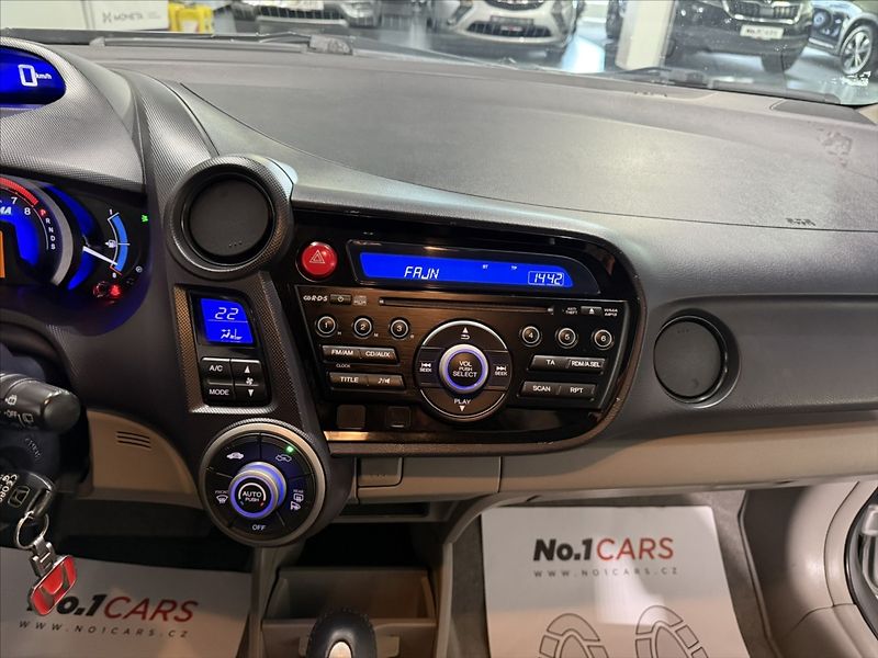 Honda Insight 1,3   i IMA AUTOMAT HYBRID - fotka 24 z 40