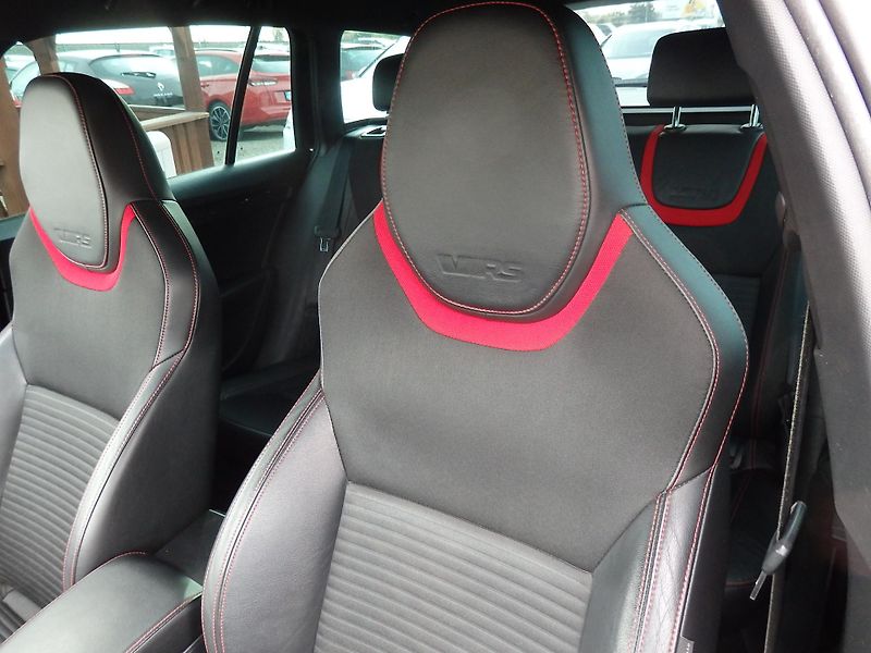 Škoda Octavia 2.0 TDI RS 135 kW NAVIGACE - fotka 19 z 22