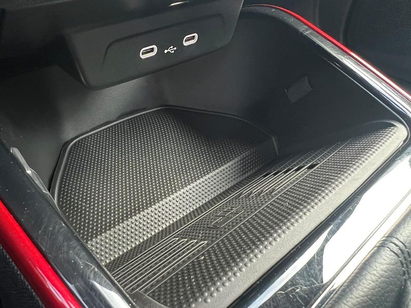 Škoda Fabia Monte Carlo 1,0 TSI 85KW DSG - fotka 20 z 26