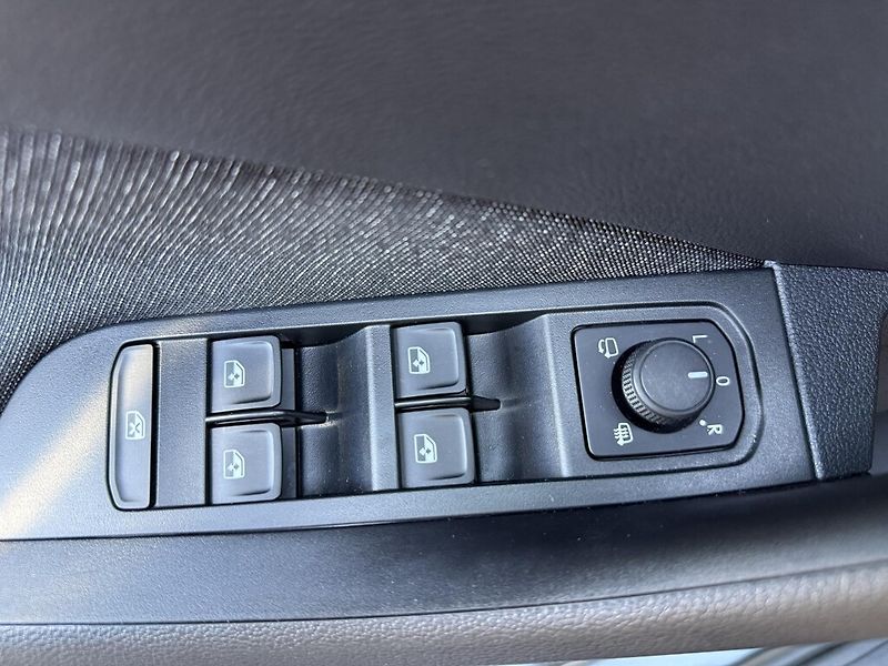 Škoda Kamiq 1,0 TSi 85 kW TopSelection - fotka 19 z 22