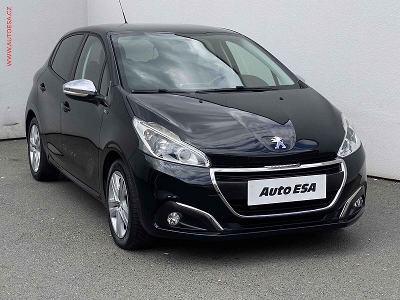 Peugeot 208 (2016) 1.2 PT, Style, park. čidla - fotografie inzerátu