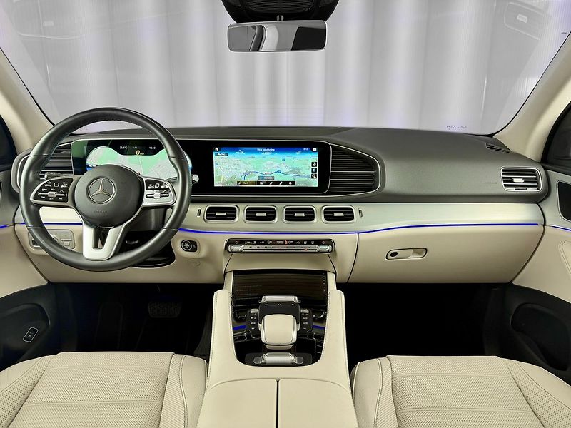 Mercedes-Benz GLE 4M AMG, AIRMATIC, WEBASTO, 360 - fotka 9 z 29
