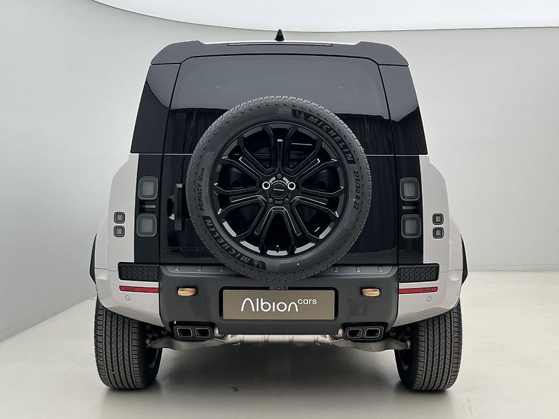 Land Rover Defender (2026) 110 P635 OCTA AWD AUT - fotka 5 z 69