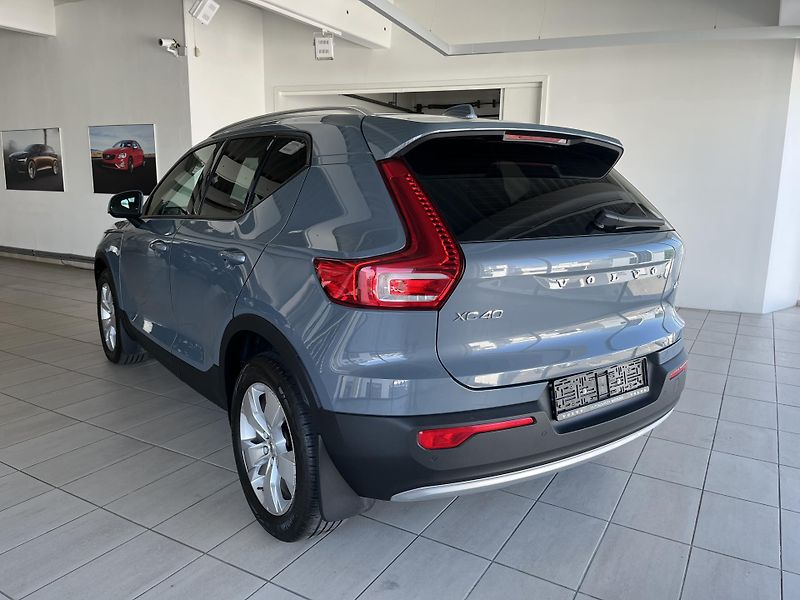 Volvo XC40 (2021) D3 FWD MOMENTUM SE - fotka 7 z 13