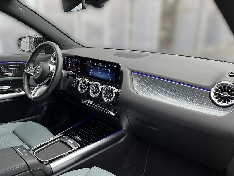 Mercedes-Benz GLA 200 off-road vehicle Progressi - fotka 15 z 21