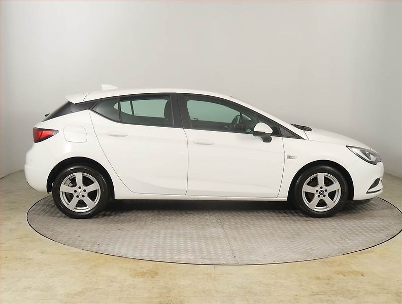 Opel Astra (2017) Enjoy 1.6 CDTI, Serv.kniha - fotka 6 z 16