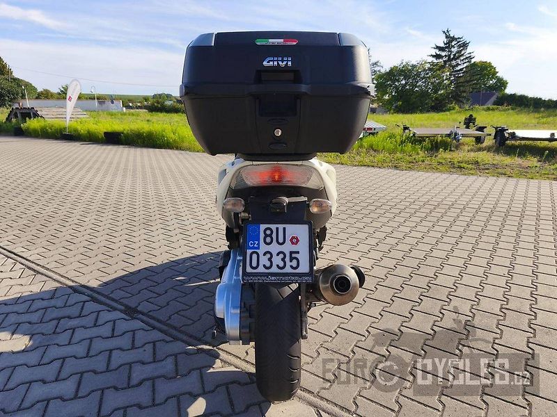 Gilera Nexus 500 (2011) - fotka 7 z 11