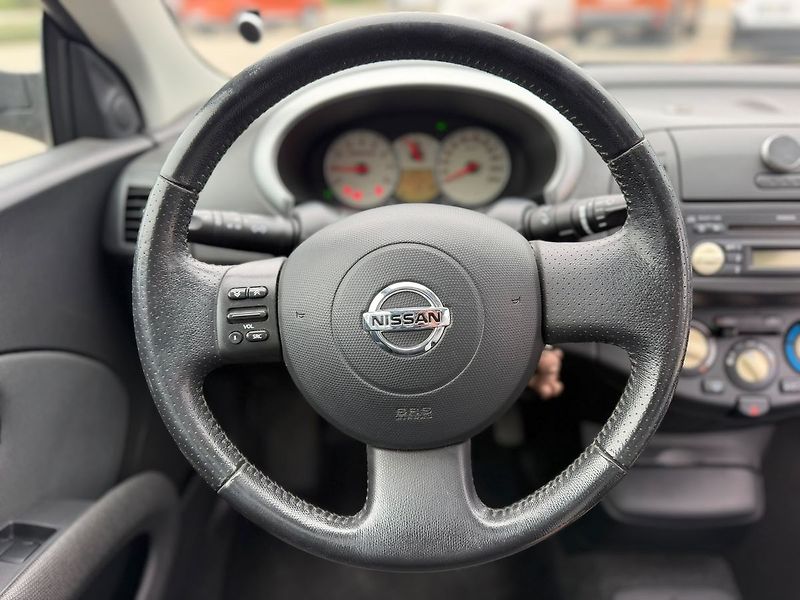 Nissan Micra Cabrio HardTop 1.4 90 - fotka 2 z 29