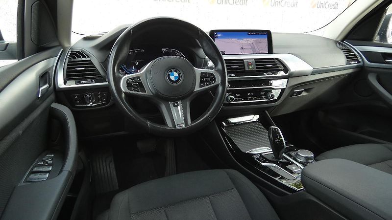 BMW X3 20d xDrive - fotka 5 z 27