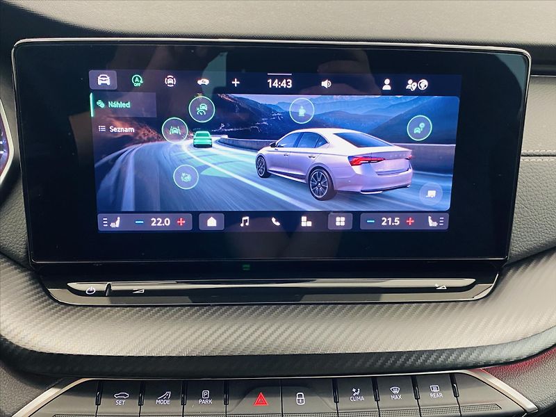 Škoda Octavia 1,5 TSI 110kW SportLine - fotka 13 z 26