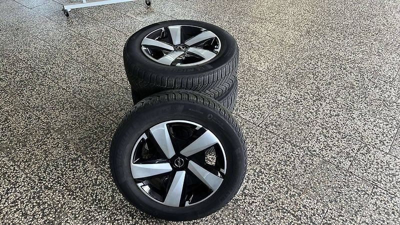 Opel Crossland Edition F 12 XHL 81kW/110HP MT - fotka 41 z 42
