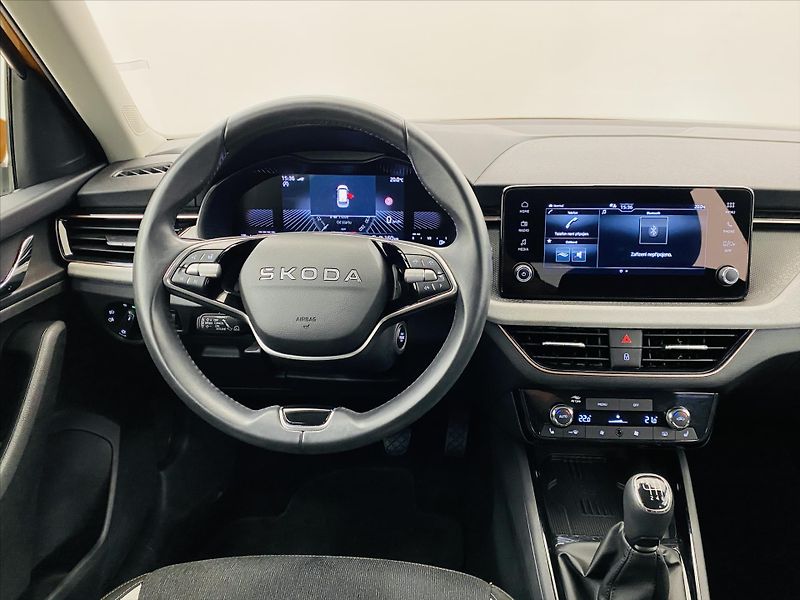 Škoda Kamiq 1,0 TSI 85kW Top Selection - fotka 10 z 27