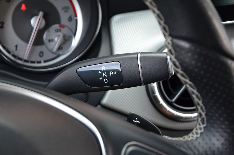 Mercedes-Benz CLA (2017) 220d 130kW AT / Bi-XENON - fotka 33 z 39