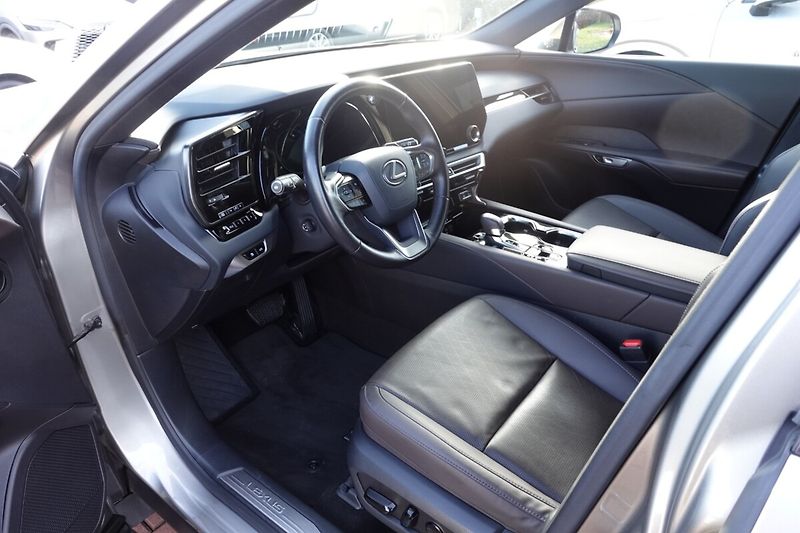 Lexus RX 350h Executive - fotka 12 z 36
