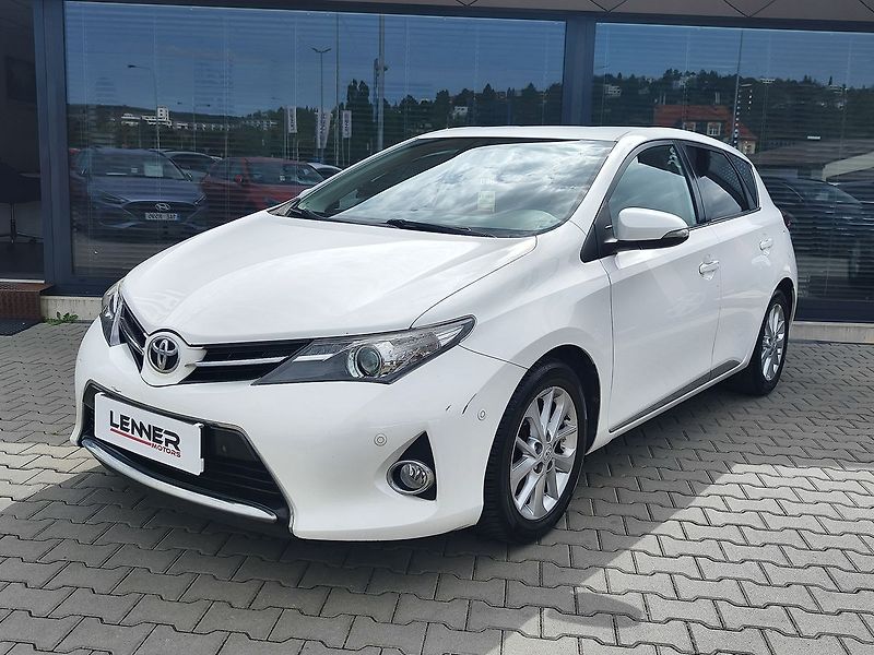 Toyota Auris 1.33 Dual VVT-i/73kW Active - fotka 1 z 28