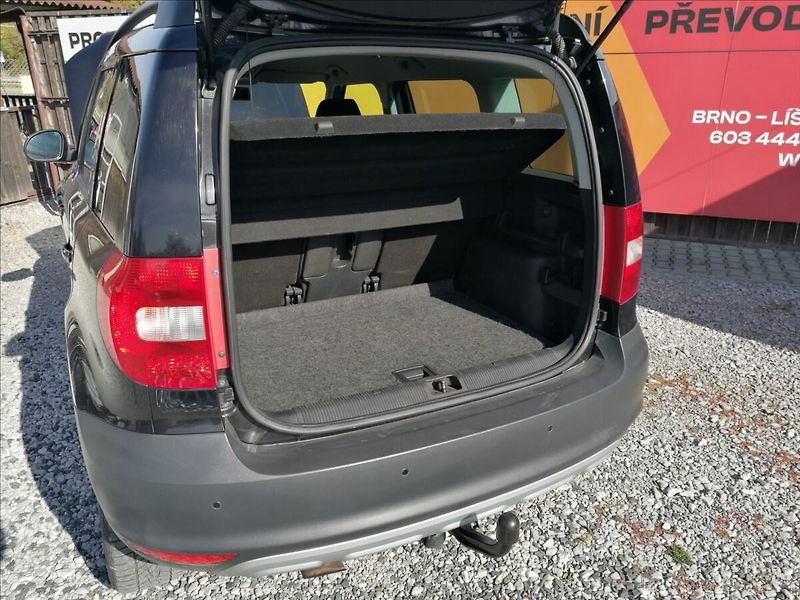 Škoda Yeti 1,2 TSI Ambiente - fotka 12 z 16