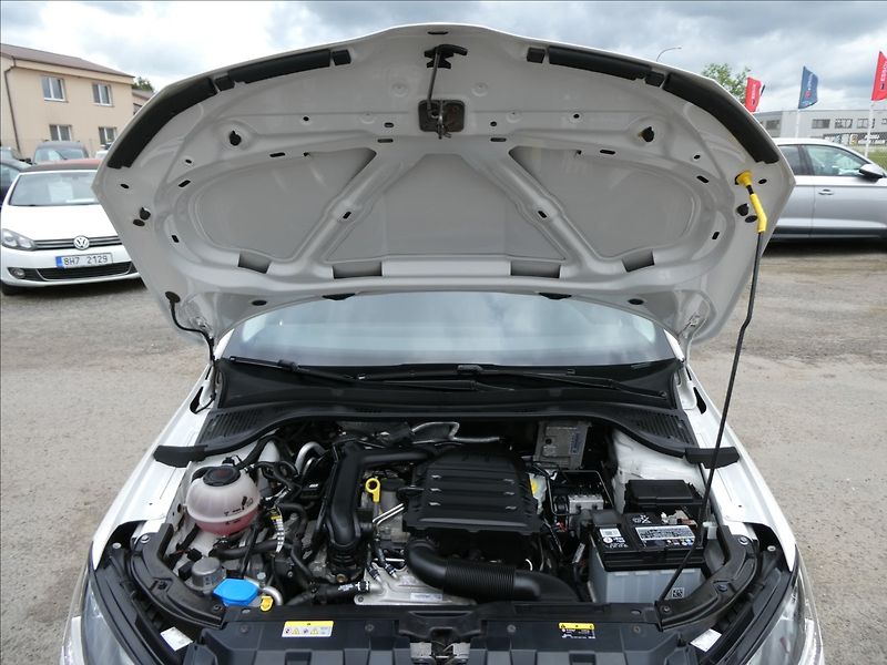 Škoda Fabia 1,0 TSi 81kW 2xkola,DPH,servis - fotka 39 z 43
