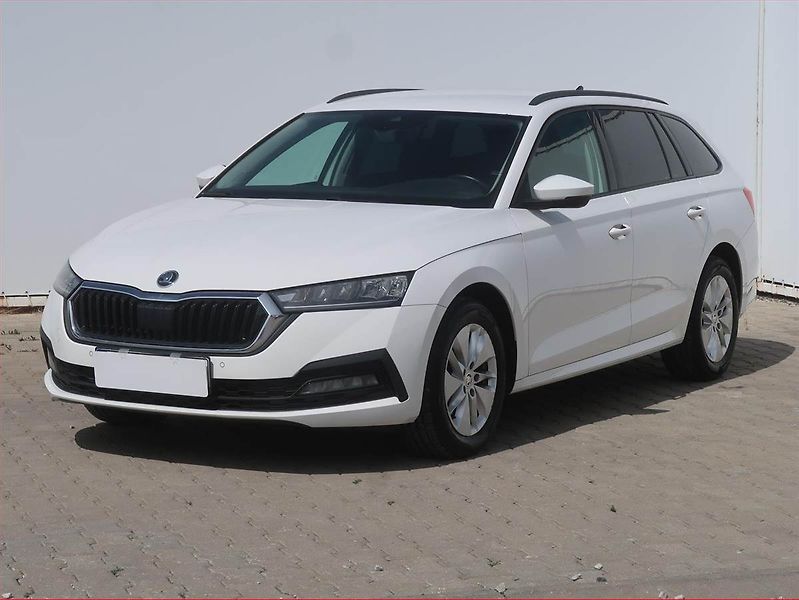 Škoda Octavia (2022) Style 2.0 TDI, Serv.kniha - fotka 2 z 16