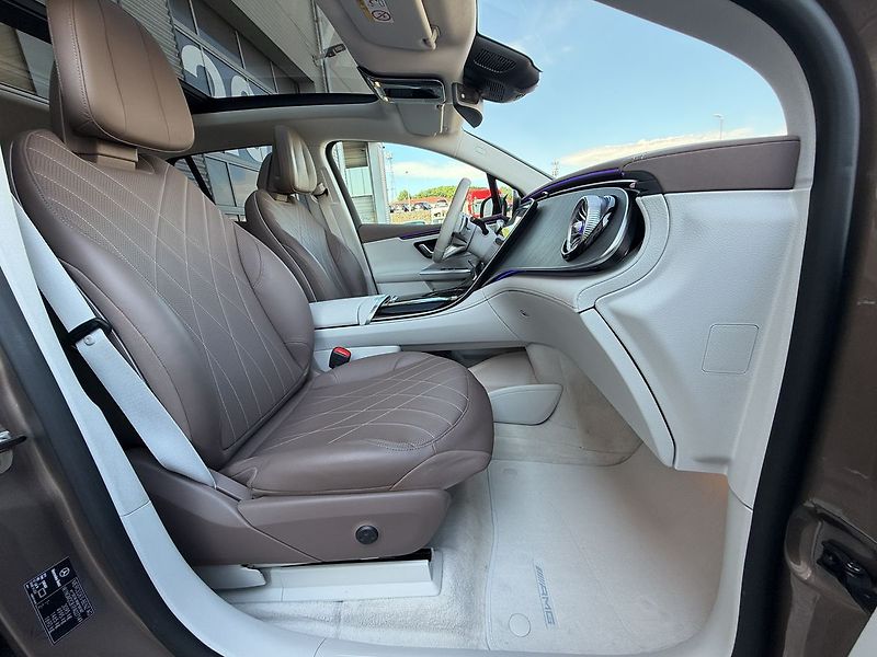 Mercedes-Benz EQE 500 AMG 4MATIC SUV - fotka 10 z 39