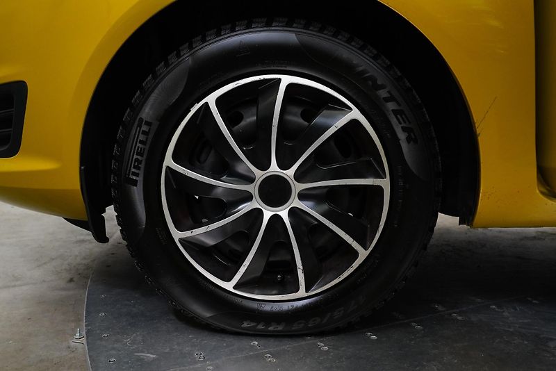Ford Fiesta - fotka 8 z 25