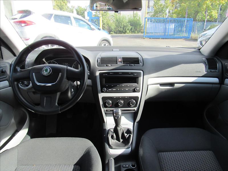 Škoda Octavia 1,4 TSi 90kW Sedan - fotka 11 z 30