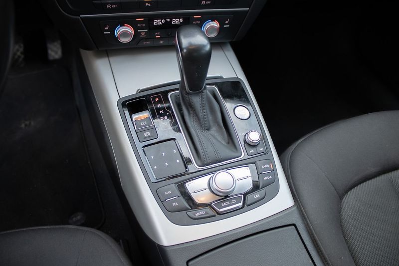 Audi A6 DPH, servis, 2 sada kol - fotka 27 z 43