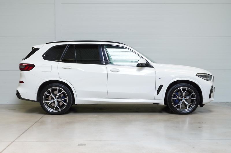 BMW X5 Xdrive30d,M-paket,DPH,HUD - fotka 4 z 42