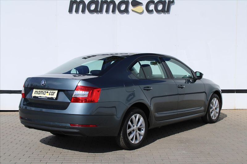 Škoda Octavia 1.6 TDI 85kW DSG AMBIENTE ČR - fotka 7 z 22
