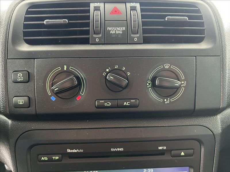 Škoda Fabia 1,6   TDI,KLIMATIZACE - fotka 10 z 16