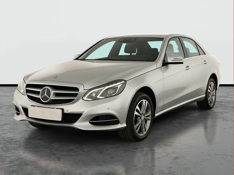 Mercedes-Benz Třídy E (2013) E 400 4MATIC, 4X4, Automat - fotka 2 z 18