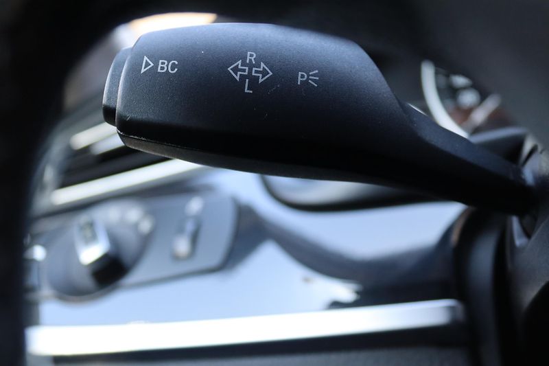BMW Řada 5 530D XDRIVE F10 190kW - fotka 28 z 50
