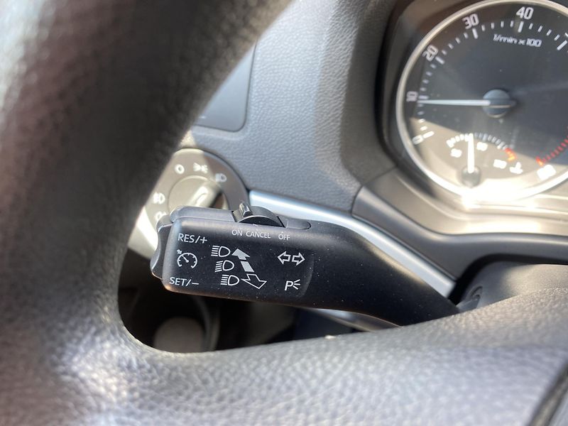 Škoda Octavia 1.6i 75kW - KLIMATIZACE - PDC - fotka 15 z 35