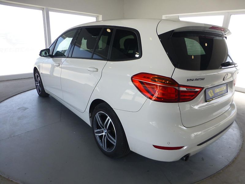 BMW Řada 2 (2016) 2,0D*NAVI*ALU*VYHŘ.SED*M.PAKET - fotka 7 z 31