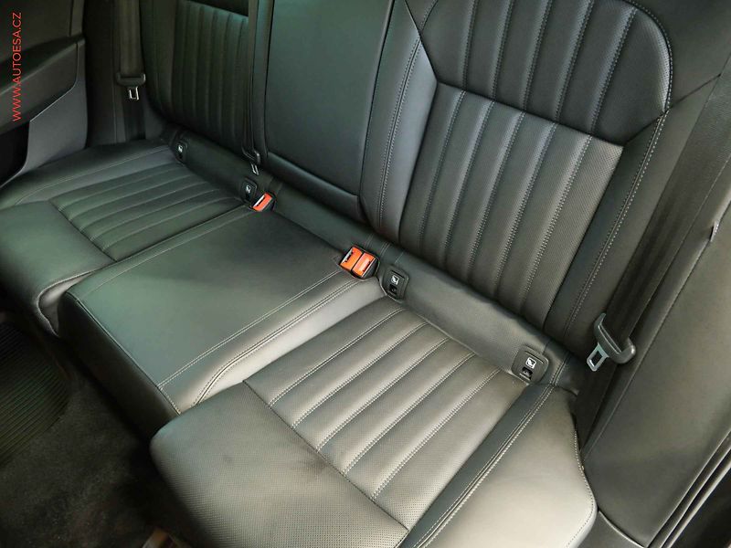 Škoda Superb (2019) 2.0TDi 4x4, 2.maj,ČR, Style - fotka 10 z 21