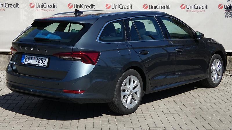 Škoda Octavia 2,0 TDI 85kW Style Combi - fotka 3 z 22