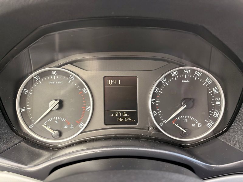 Škoda Octavia (2011) TSI 90 kW Ambition - tažné - fotka 11 z 22