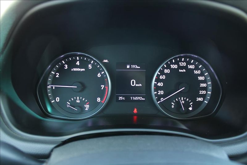 Hyundai i30 1,0 T-GDI  COMFORT, DPH, ČR - fotka 14 z 35
