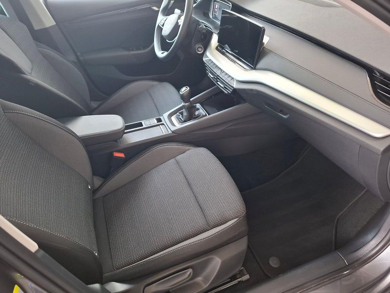 Škoda Octavia (2025) SELECTION TD 85/2.0 M6F - fotka 21 z 28