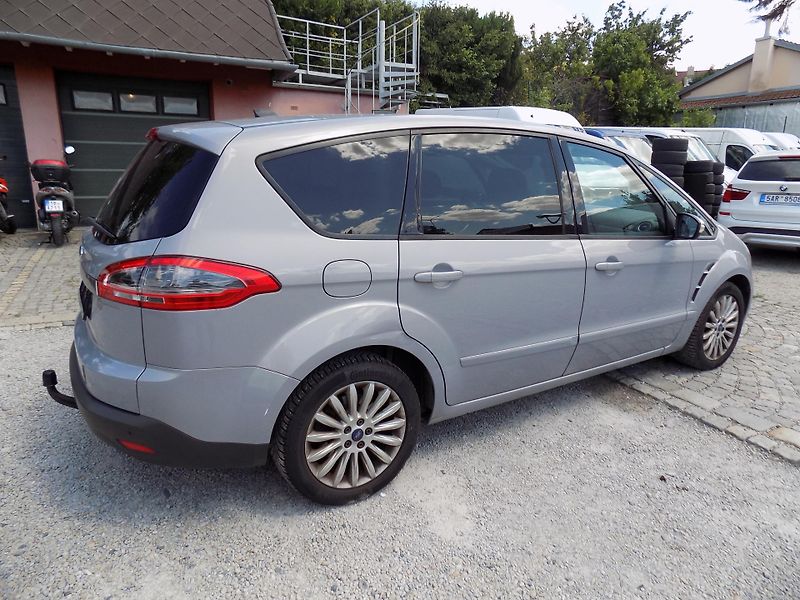Ford S-MAX 2,0 TDCI 103 KW VÝHŘEV, TAŽNÉ - fotka 8 z 41