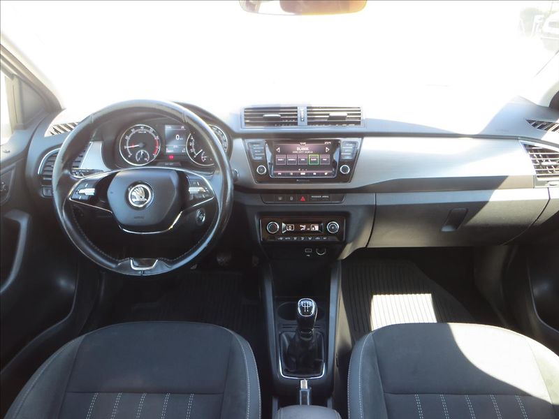 Škoda Fabia 1,0 TSI Style Tažné ČR - fotka 22 z 22