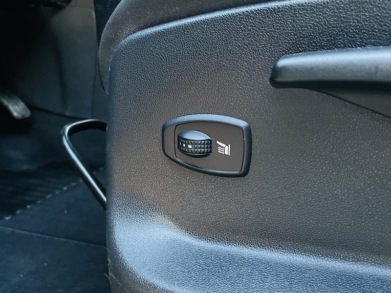 Renault Grand Scénic 1.6dCi MANUÁL KAMERA SERVISKA - fotka 36 z 47