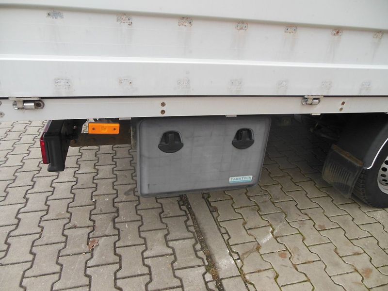 Iveco Daily 35S17, Závěs, 10 palet - fotka 9 z 30