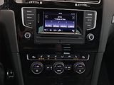 Volkswagen Golf (2017) R-Line 1.2 TSI, Park. senzory - náhled 12