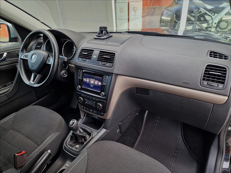 Škoda Yeti 2.0TDI 4x4 Style Outdoor, ČR - fotka 13 z 50