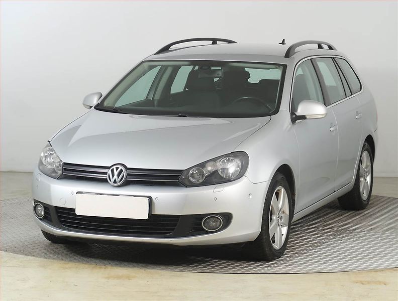 Volkswagen Golf (2012) 2.0 TDI, Automat, Navi - fotka 2 z 19