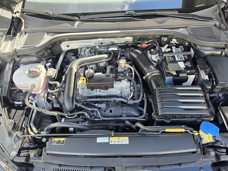 Volkswagen Golf 1.0 TSI 6ti 81kw Led - fotka 9 z 16