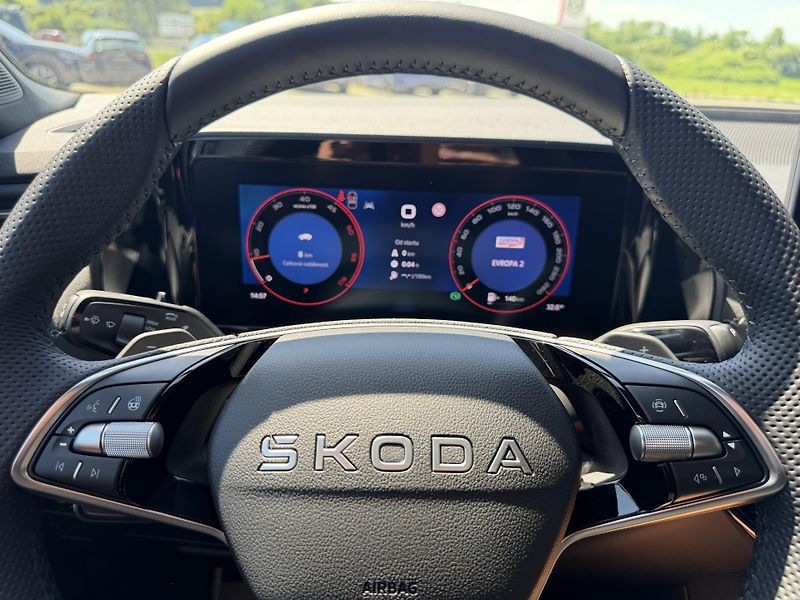 Škoda Kodiaq (2026) 2.0TDI 142kW 4X4 SP TZ NT Z5L! - fotka 40 z 46