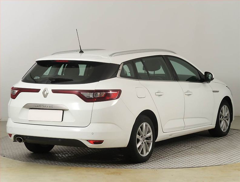 Renault Mégane (2018) Intens 1.5 dCi, ČR,1.maj - fotka 5 z 17