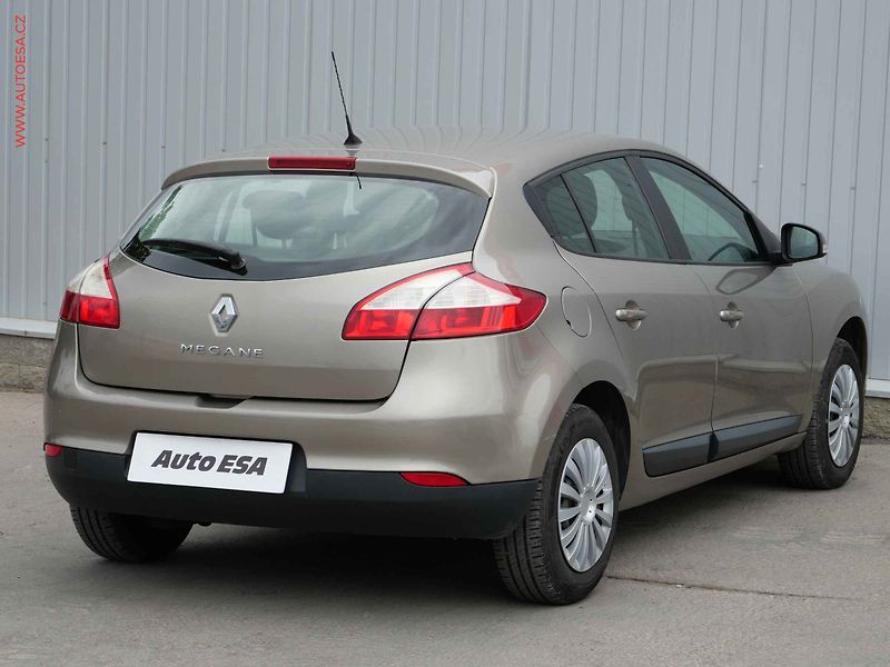 Renault Mégane (2009) 1.6SCe, ČR, AC - fotka 4 z 15