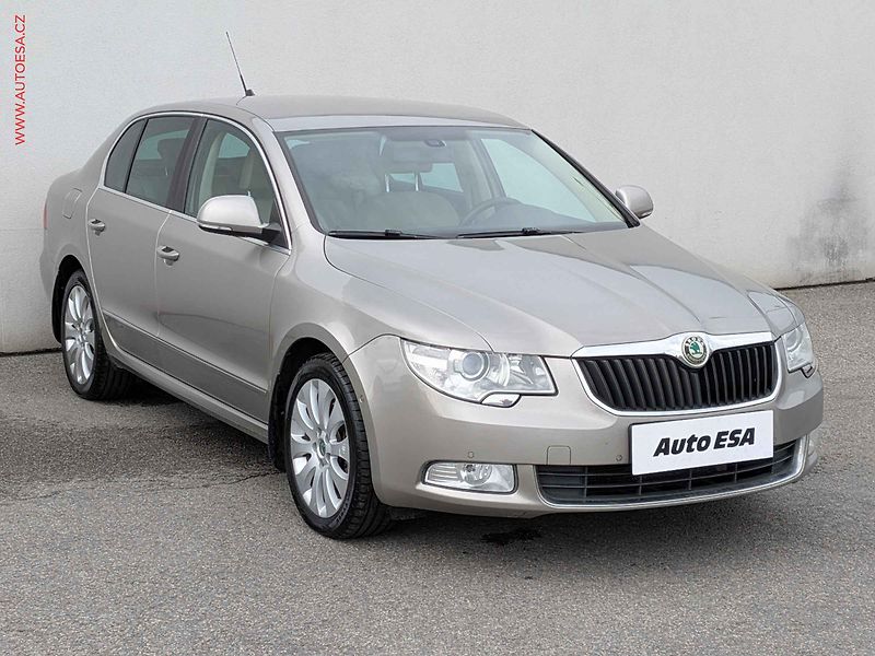 Škoda Superb (2009) 2.0 TDi, 2.maj, Elegance - fotografie inzerátu